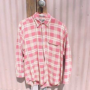 ORVIS Men's Large Long Sleeve 100% Cotton Shirt. Single Pocket Button Down